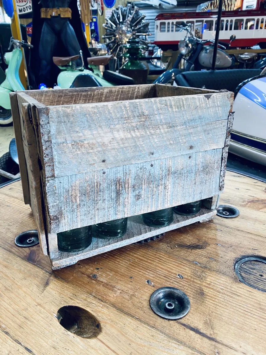 Caisse à bouteille ancienne